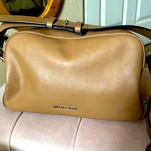 Authentic MK never use it no tag limited edition purchased at Macy’s!!